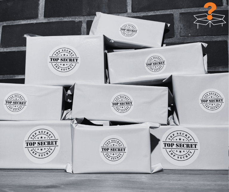 Secret Packs verpackt von Q-Peak GmbH mit dem roten Top Secret Sticker